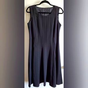 Sandra Darren, Size 10, Black Pletted Dress